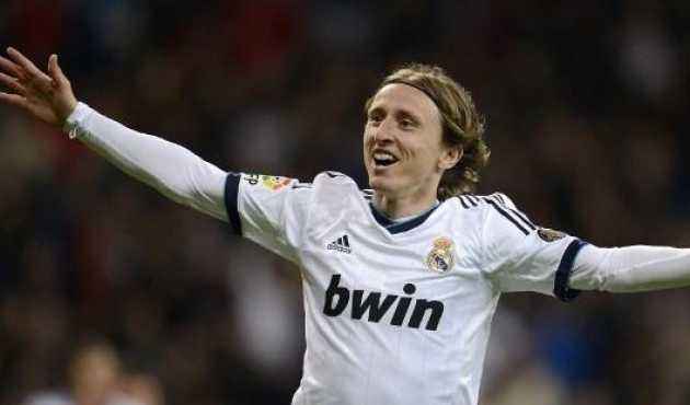 每体：巴萨希望与什琴斯尼续约1年，球员本赛季会继续担任主力